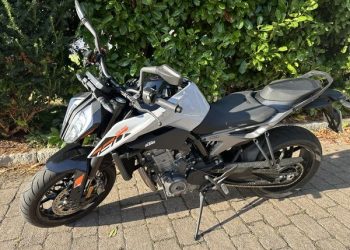 ktm790_large_y9usnhLET1